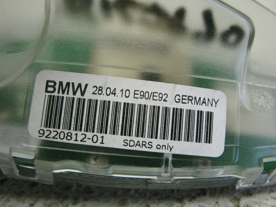 06-11 宝马 E90 E92 330i 335i 328i 325i 335d M3 鲨鱼车厢卫星天线 06162 — 第 4/4 张图片