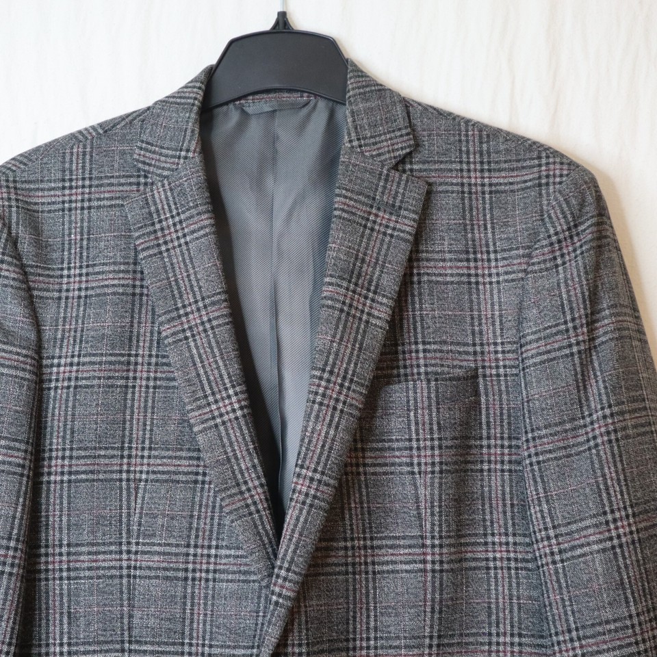 Bar III Slim Fit blazer Mens 40S Gray Red Tartan Plaid Sport Coat Poly