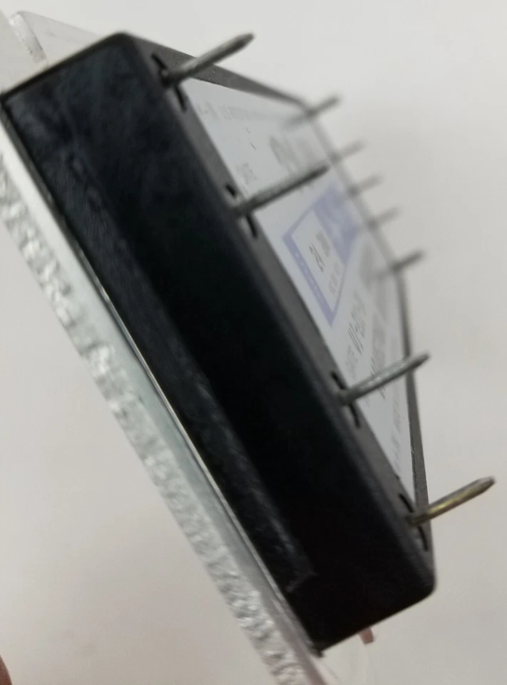 Vicor VI-211-IV Isolated DC/DC Converter Input:24V Output:12V 30A 150W NEW - Image 4 of 4