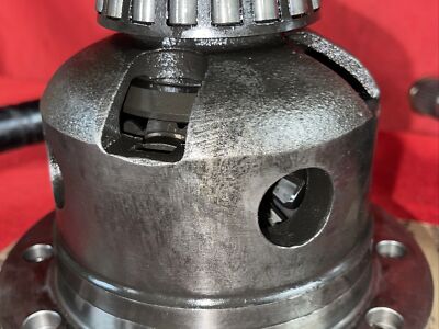 Nissan 300ZX Z31 Differential Viscous LSD Carrier With Turbo Axles