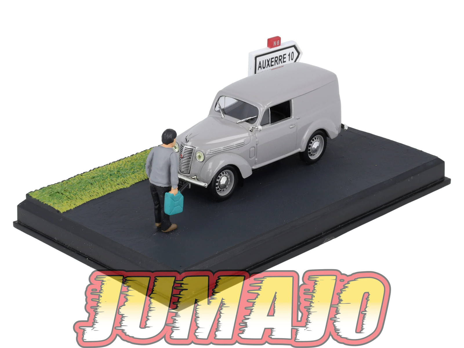 Modèle de collection IXO 1/43 Renault Juvaquatre NB74 finition haute fidélité