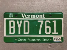 ONE EXPIRED VERMONT LICENSE PLATE  RANDOM LETTERS/ NUMBERS FAIR CONDITION.😎