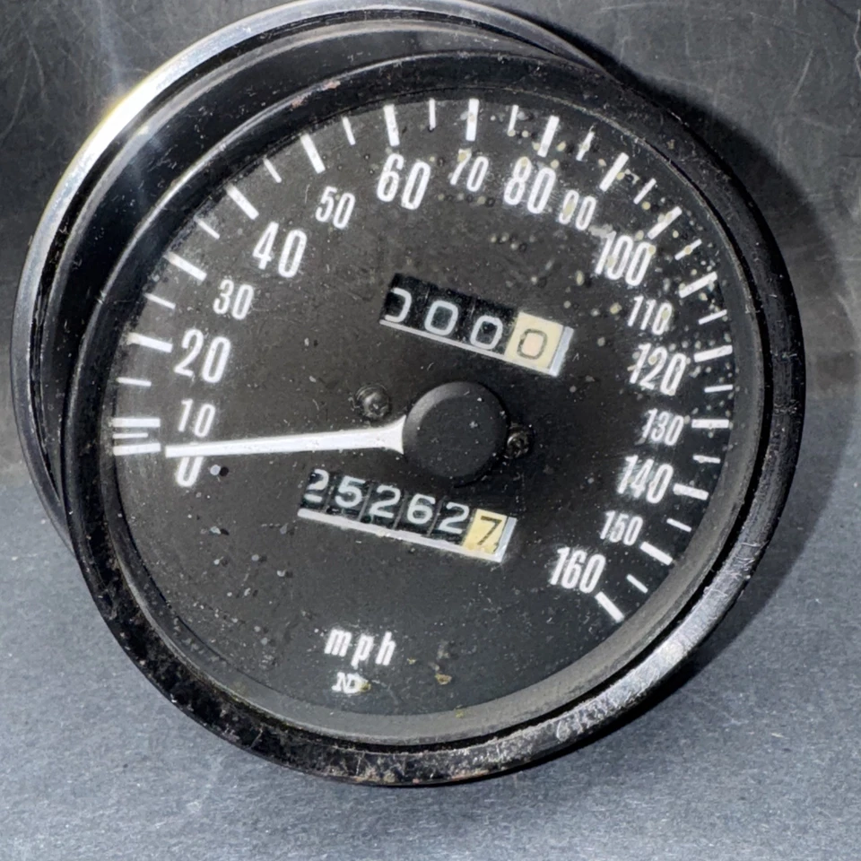 Kawasaki 1976-1977 KZ900 77-78 KZ1000 OEM 160mph Speedometer Speedo Gauge Clock - Image 2 of 4