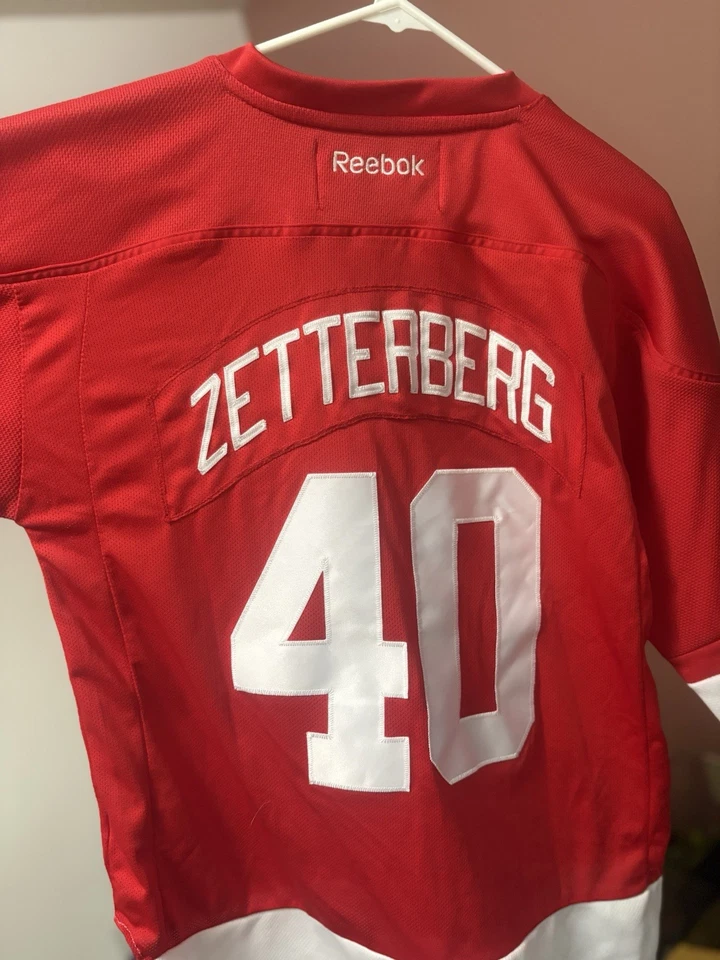 Detroit Red Wings  Jersey Reebok Size Youth L/XL Zetterberg - Image 2 of 4