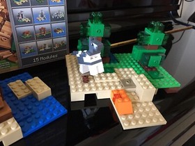 LEGO Minecraft The Crafting Box 2.0 2017 (21135) Complete Set With Box