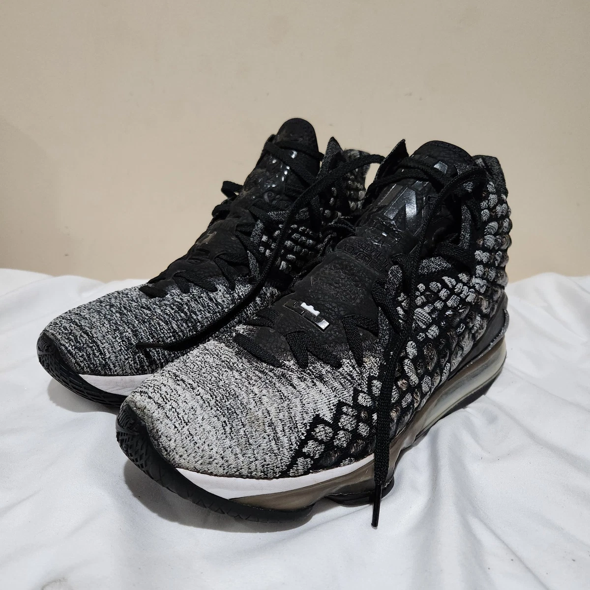 Nike LeBron 17 In The Arena for Sale | Authenticity Guaranteed | eBay