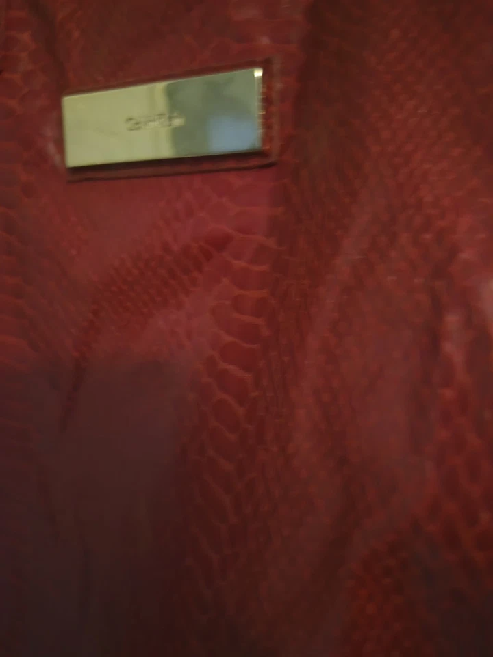 Bolso de Mano Cartera Calvin Klein Grande Patrón Piel de Serpiente Rojo Dos Asas Logo Foto 4 de 4