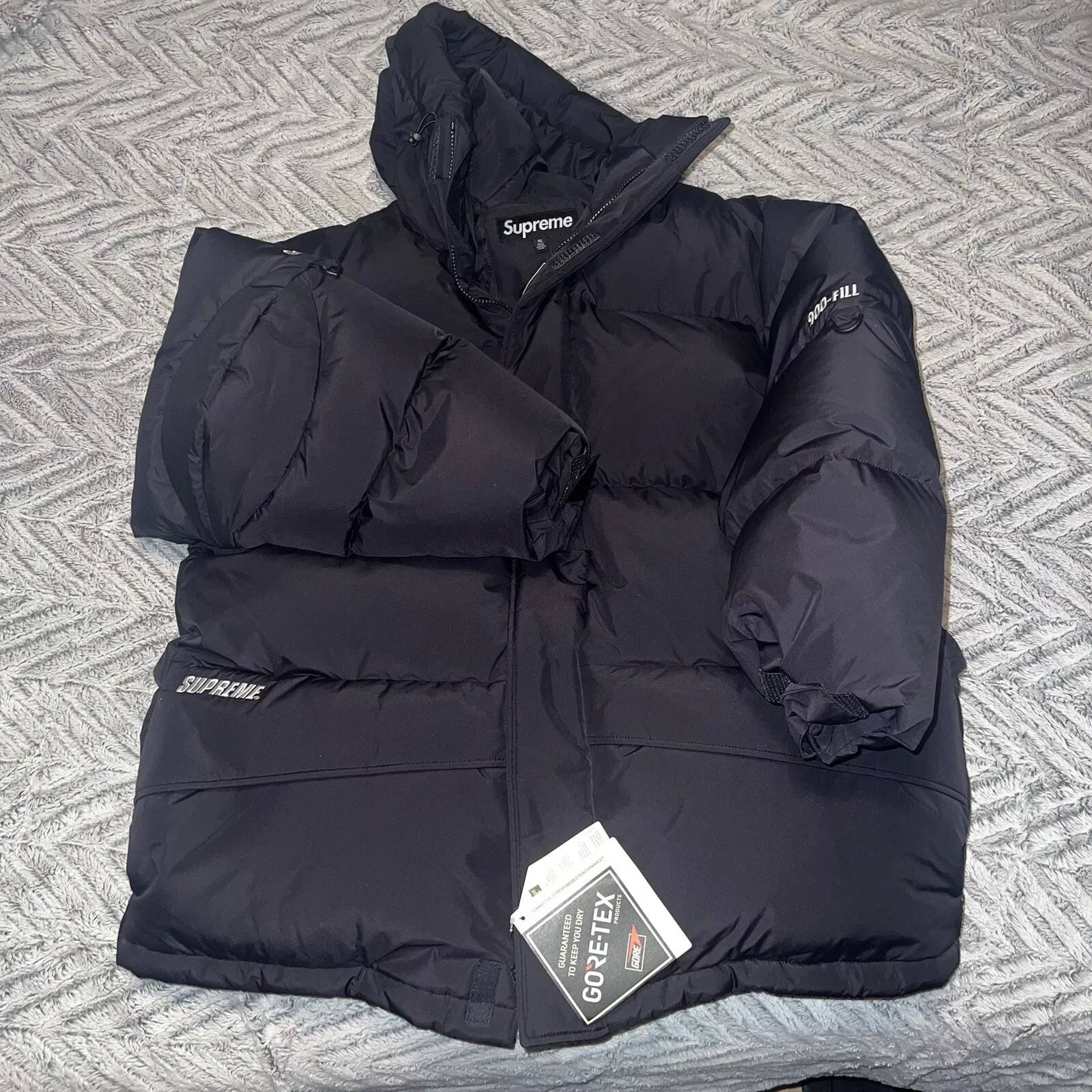 NEUF SUPREME x GORE TEX 900 Fill Down Parka Manteau Noir FW/24