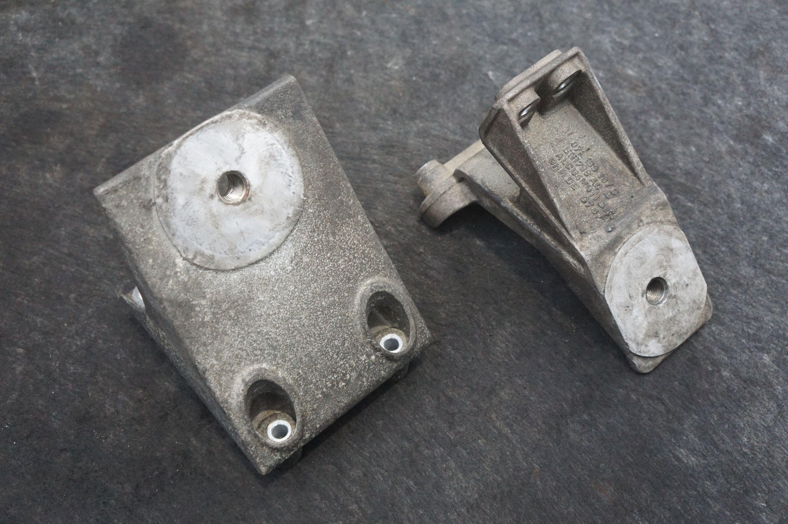Set 2 Left Right Engine Mount 07L199308D Lamborghini Gallardo Spyder Spyder 2008