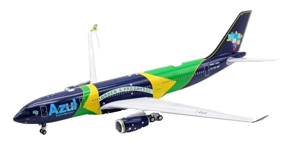 1:200 Scale Diecast Aircraft & Spacecraft 2014 Vehicle Year