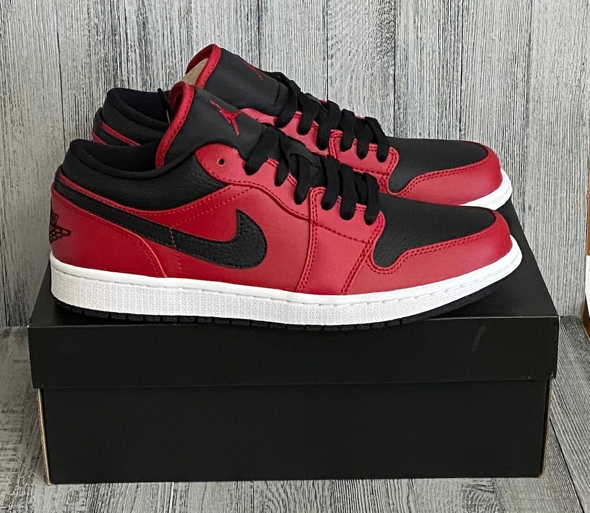 ナイキ　リバースブレッド スニダンで購入可】5/28発売 Nike Air Jordan 1 Mid 