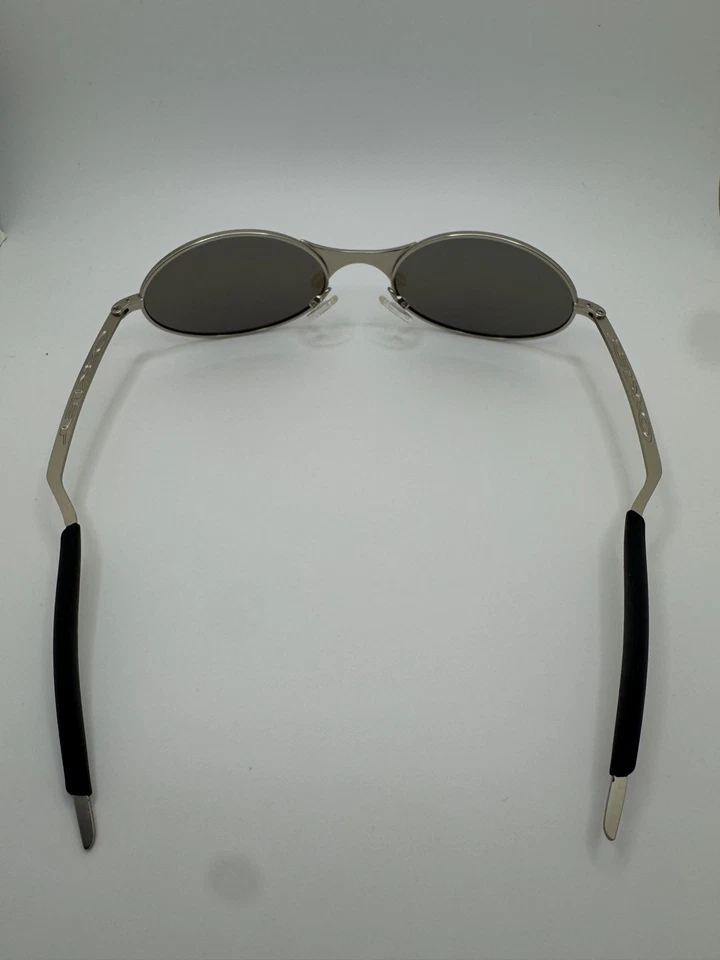 Oakley Wire Sunglasses Vintage Metal silver frame Ocean Blue Polarized Lenses - Image 4 of 4