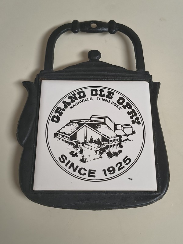 Grand Ole Opry Opryland USA Cast Iron Teapot Trivet Wall Decor Nashville TN 