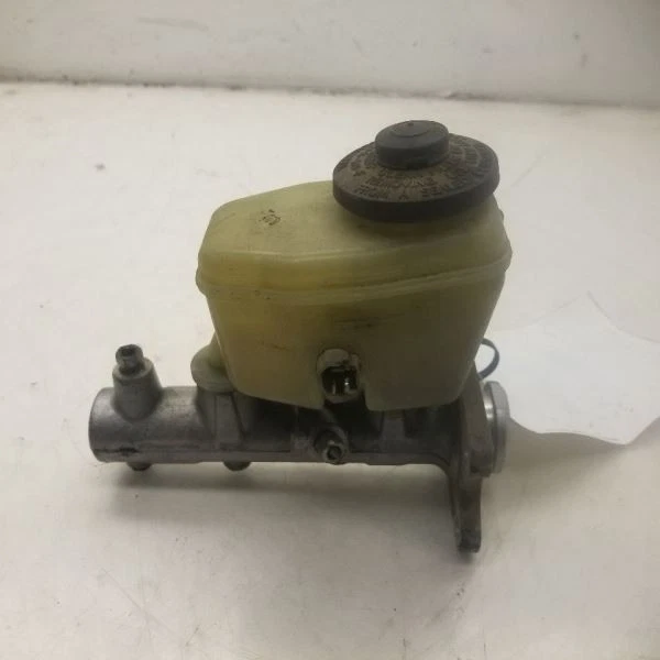 95-00 TOYOTA TACOMA 2.4L 4CYL RWD CONJUNTO DE CILINDRO MESTRE DE FREIO - Imagem 3 de 4