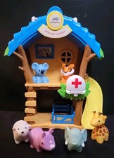 ANIMAL PLANET RESCUE CENTER Center Toy Plus 6 Figures Works  Read 