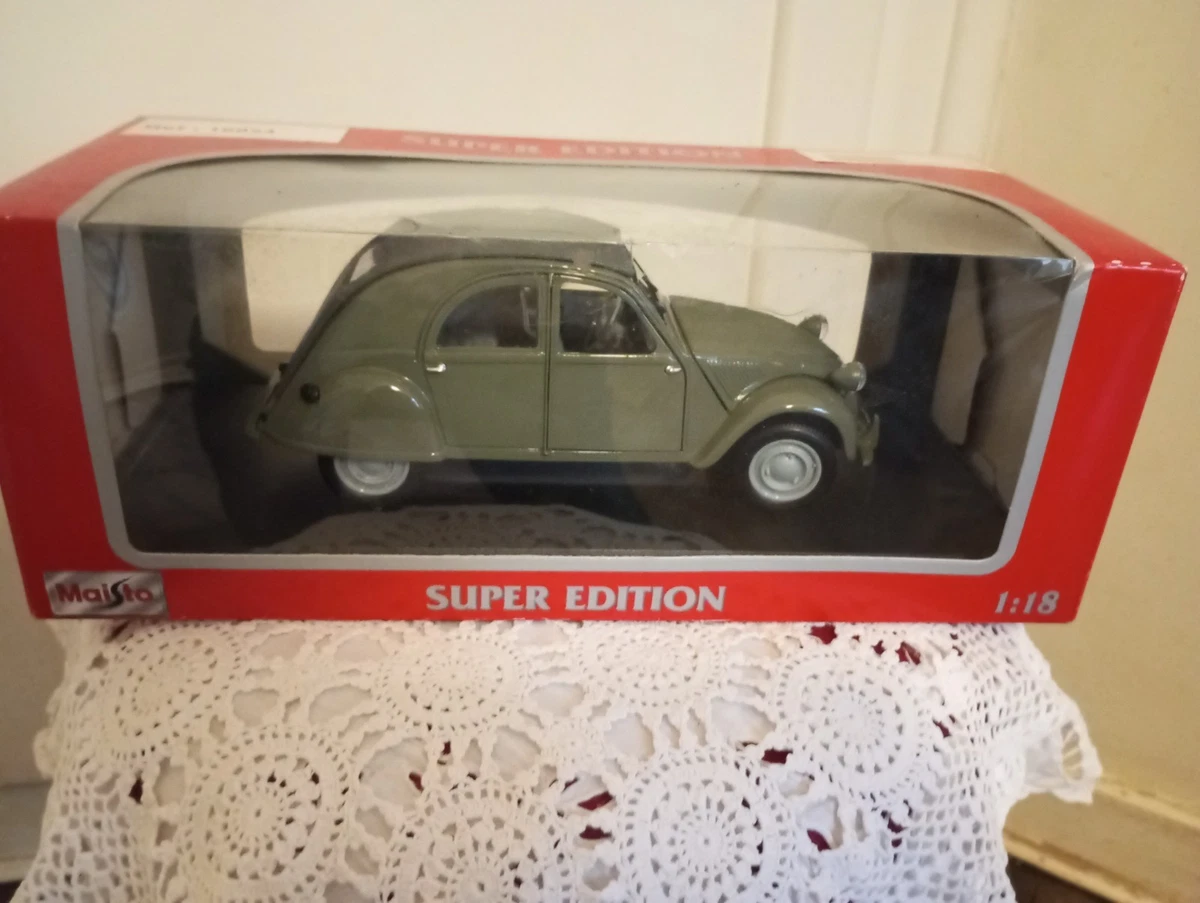 Voiture Citroën 2cv miniature en métal | Passions Cadeaux