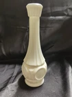 VINTAGE WHEATON EAGLE MEDALLION VASE 9" 4-SIDED MILK GLASS FLUTED Excellent!!!!