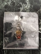 BANDAI JoJo's Bizarre Adventure Giorno Giovanna Metal Plate Keychain