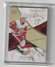 2019-20 Exquisite Collection Gold Rookies Filip Zadina Detroit Red Wings 65/75