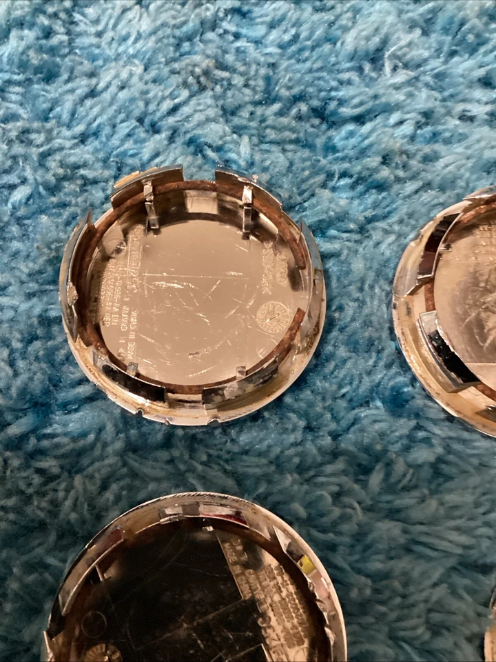 Tapa central Ford Edge 2008-2011 OEM 8H6J-1A096-AA 8E5J-1A096-AA 4 un. Foto 4 de 4