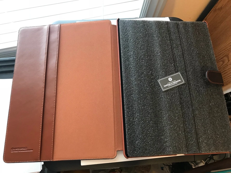 iPad 6th Gen Pro 9.7 / 12.9" / VRS Design [Layered Dandy] Slim PU Leather Case - Image 2 of 4