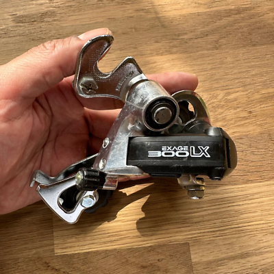 Dérailleur arrière Shimano 300 LX RD M300 vintage 6 7 8 vitesses - Équipements vélos Dérailleur arrière Shimano 300 LX RD M300 vintage 6 7 8 vitesses - Équipements vélos