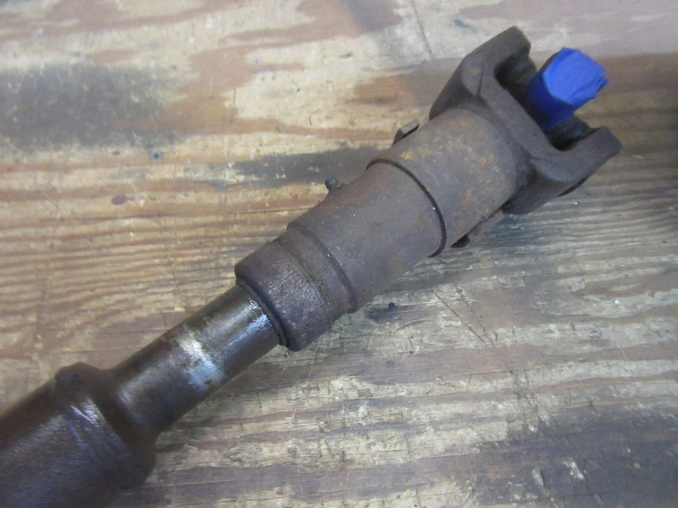 1987 Chevrolet K20 suburban transfer case drive shaft unit 4x4 - Image 3 of 3