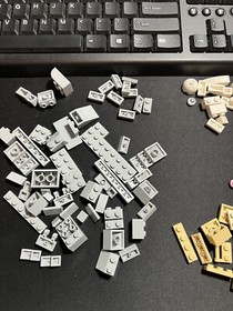 LEGO Seasonal 40086 Easter Bunny - Retired - 100% Complete