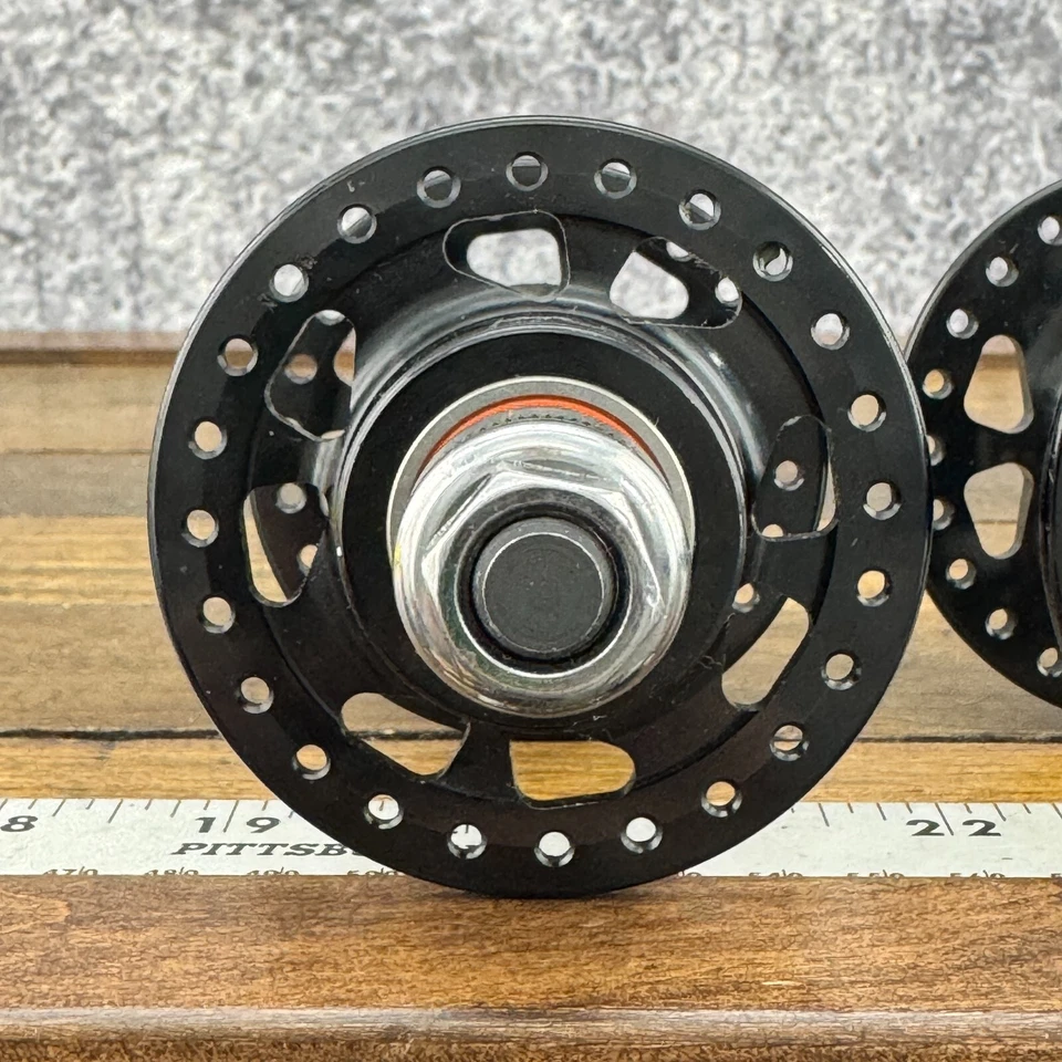 Juego de bujes Velocity Track tuercados 48 agujeros 48h chanclas selladas 6000LU-XERO de colección Foto 3 de 4