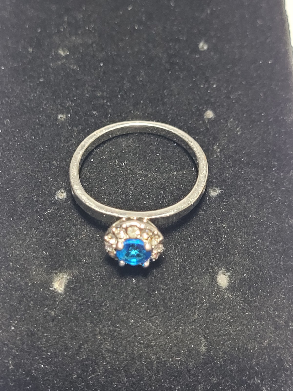 Silvertone Ring Blue Rhinestone Clear Accent Halo… - image 3