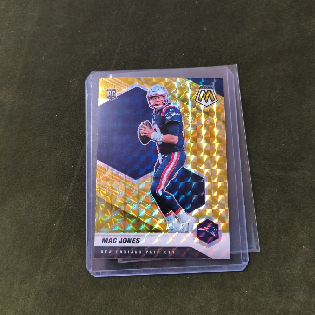 2021 Panini Mosaic Reactive Yellow Prizm Mac Jones #306 Rookie RC