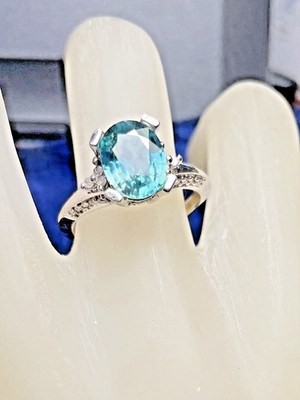 10KT Solid White Gold Ring Diamonds & Natural Blue Zircon 2.08 CTW 3.3grams Wow