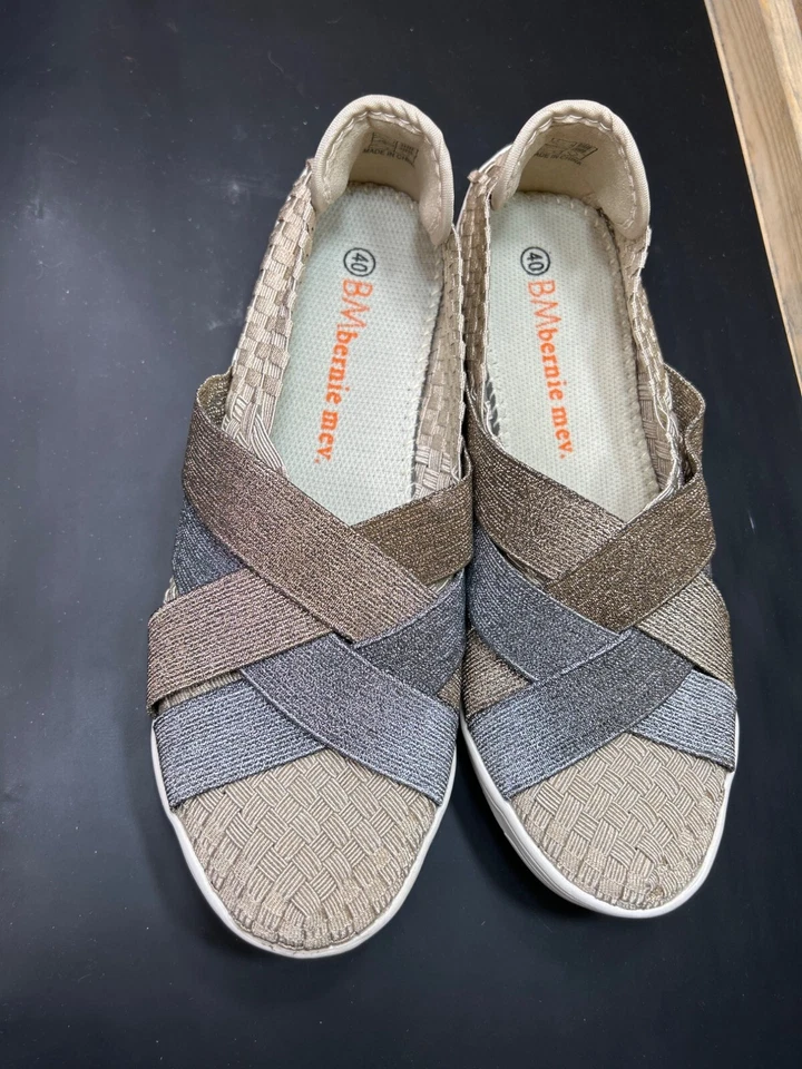 Zapatos de tejido elástico sin cordones para mujer Bernie Mev Talla 9 EU 40 en bronceado dorado metálico Foto 3 de 4