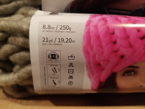 Lot Of 5 Skeins Lion Brand WOW Yarn Grigio Grey 21 Yard (105 yards total) - Picture 2 of 3