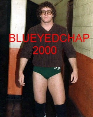 BRAD ARMSTRONG WRESTLER 8 X 10 WRESTLING PHOTO NWA