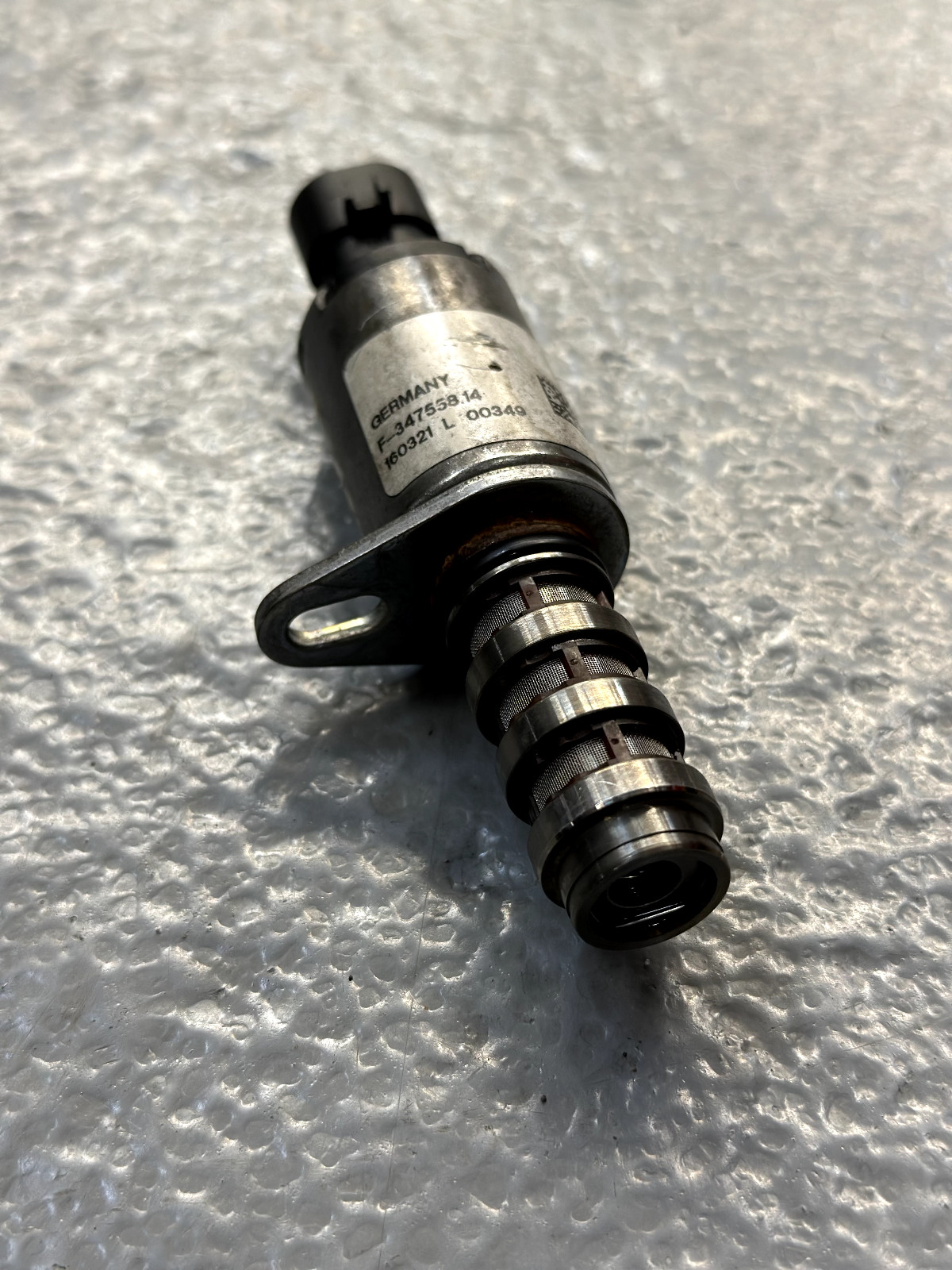 Mclaren 570 600 720 Engine Oil Pressure Regulator Valve  F34755814 used