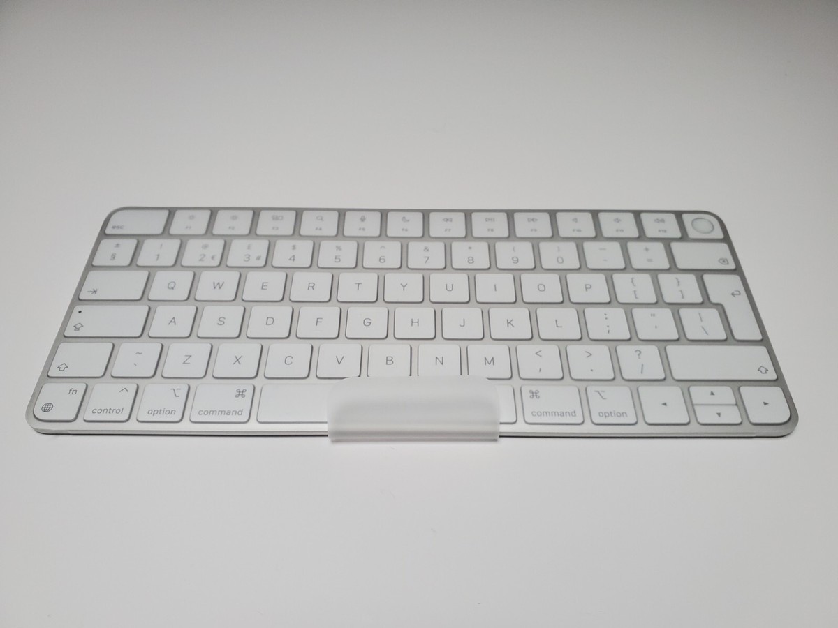 Apple Magic Keyboard with Touch ID for Mac models with M1/M2/M4