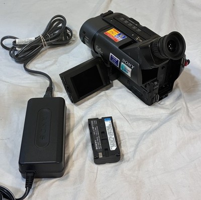 Sony Handycam Vision CCD-TRV25 Digital 8 XR Video Camcorder 64x Optical Zoom EUC