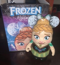 DISNEY VINYLMATION 3&ldquo; Anna Frozen Coronation Dress Mystery