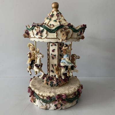 Tolle viktorianische Sammlung ''Kirmes'' drehbarer Galoppers Musikkarussell