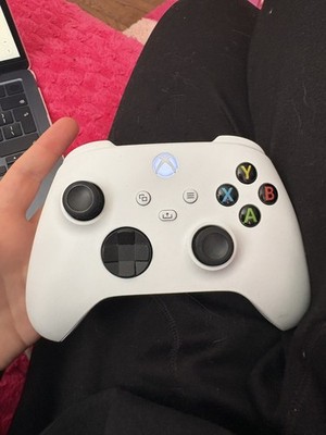 Xbox Series S Controller, Robot White, New Without Box