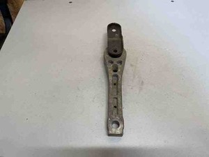 VW PASSAT Variant B6 3C5 Getriebehalter 1K0199855 2.00 Diesel 103kw 22190016