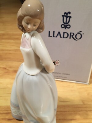 Lladro Figurine 6754 
