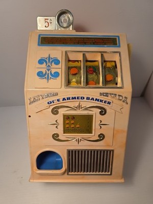 Medley Mfg Co Bakelite Slot Machine Toy - USA, Vintage, Orange, Red. Not Working
