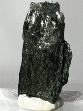 Aegirine Crystal - Mount Malosa, Zomba, Malawi, Africa.   17.5  g.