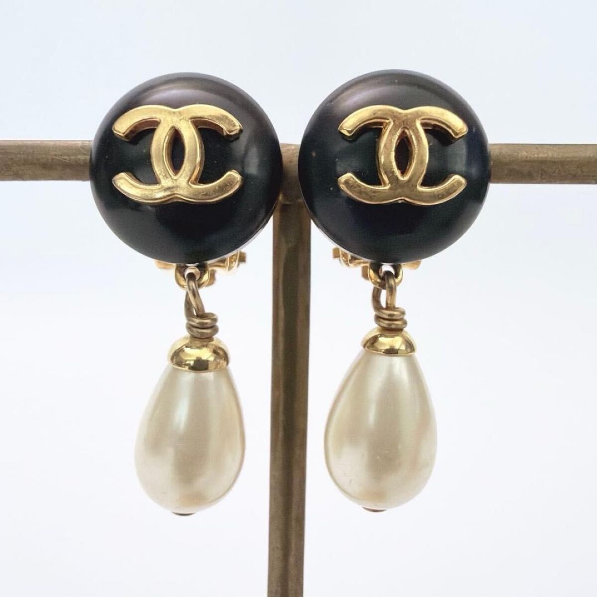 CHANEL Coco Mark Swing Pearl Earrings, 96P, Gold and Black Women's Accessories thumbnail 2