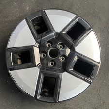 Hyundai Black And Silver Santa Fe Factory Wheel 18 2024-2025 Oem Rim 71095
