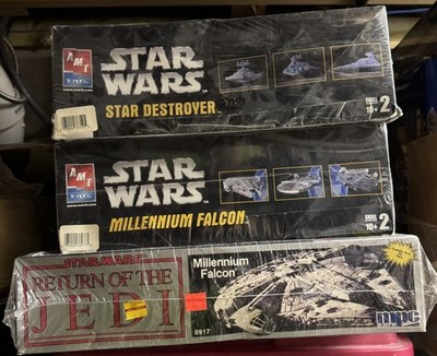 3 Start Wars Models Ertl - Millennium Falcon - Star Destroyer - sealed damaged