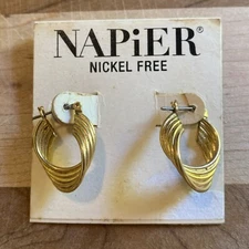 Vintage Napier Gold Tone Pointed Oval Twist Click it Hoop Earrings New