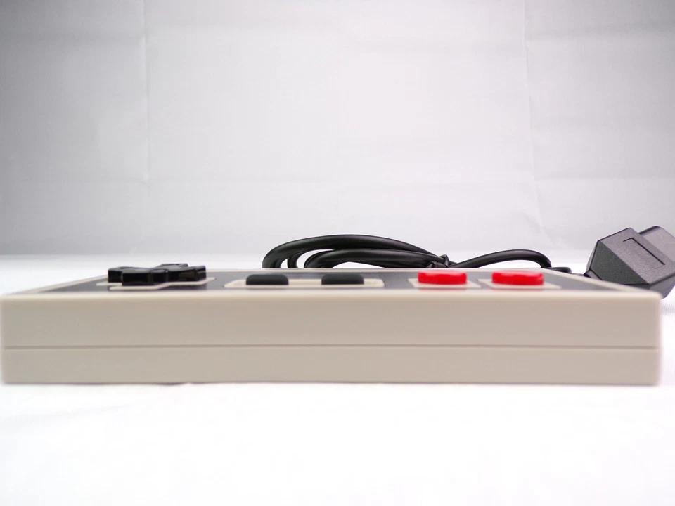 Pack of 2 NES Controller for Original Nintendo Entertainment System NES-001 - Image 4 of 4